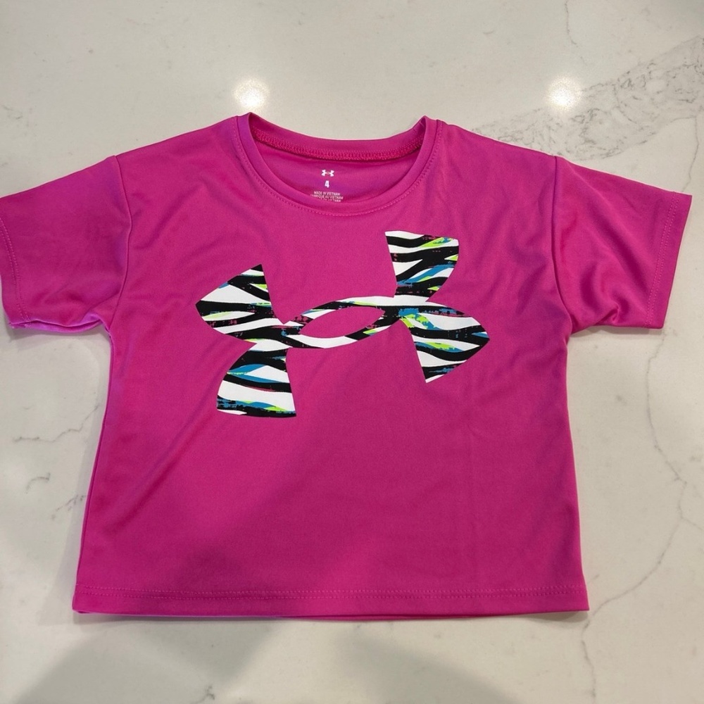 Under armour girls shirt